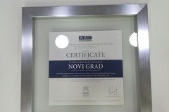 uramljivanje-diploma-i-sertifikata-